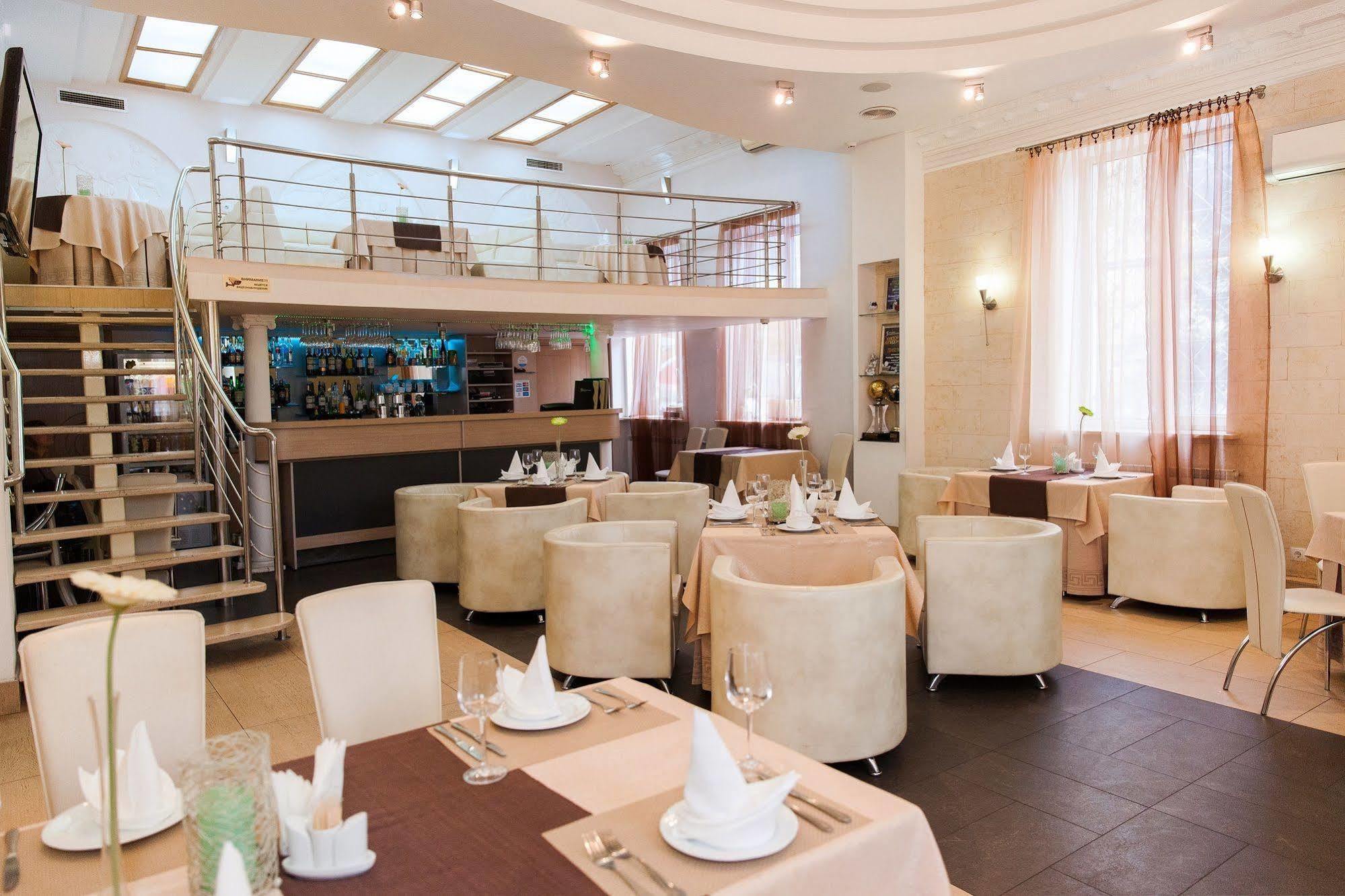 U Fontana Hotel Минск Екстериор снимка
