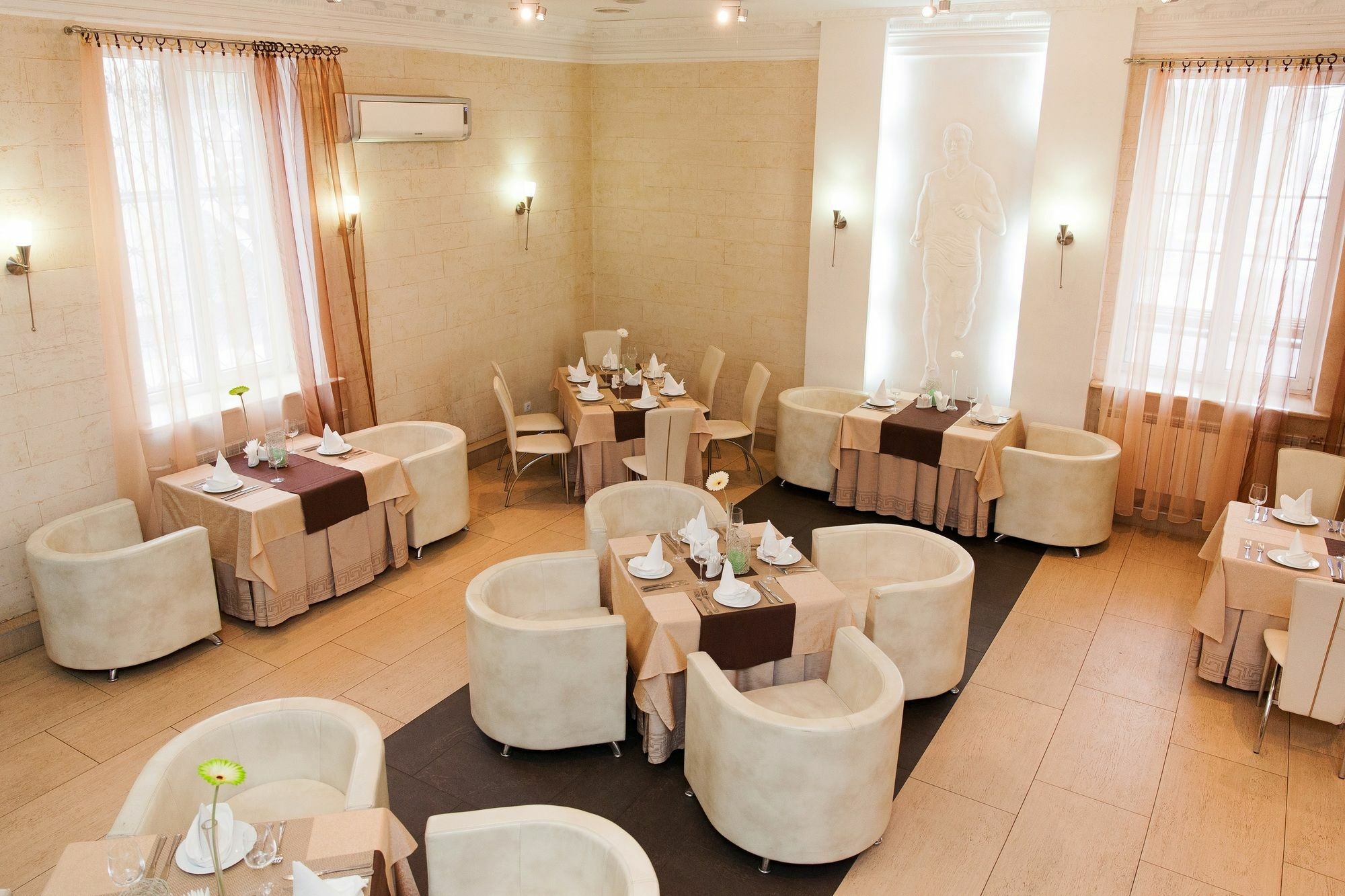 U Fontana Hotel Минск Екстериор снимка
