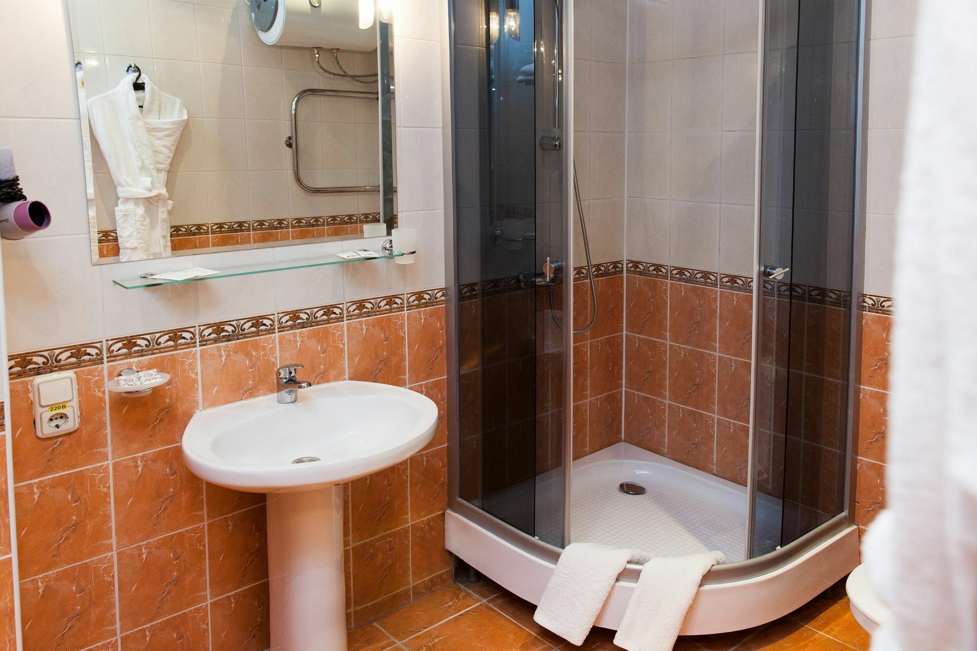 U Fontana Hotel Минск Екстериор снимка