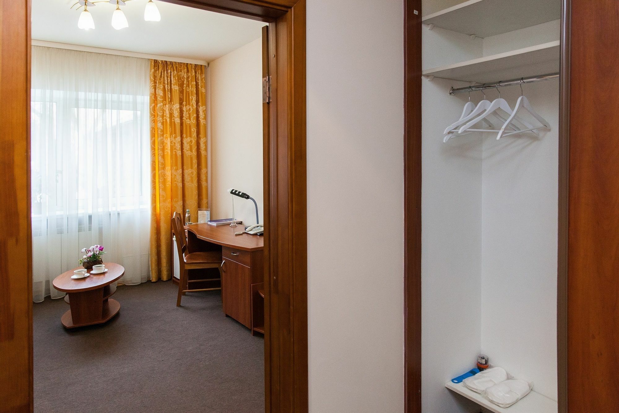 U Fontana Hotel Минск Екстериор снимка